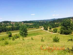 Odličan plac (livada 7.klase) u selu Kremna – sa vodom na placu